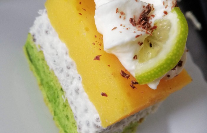 zielony mech z nasionami chia